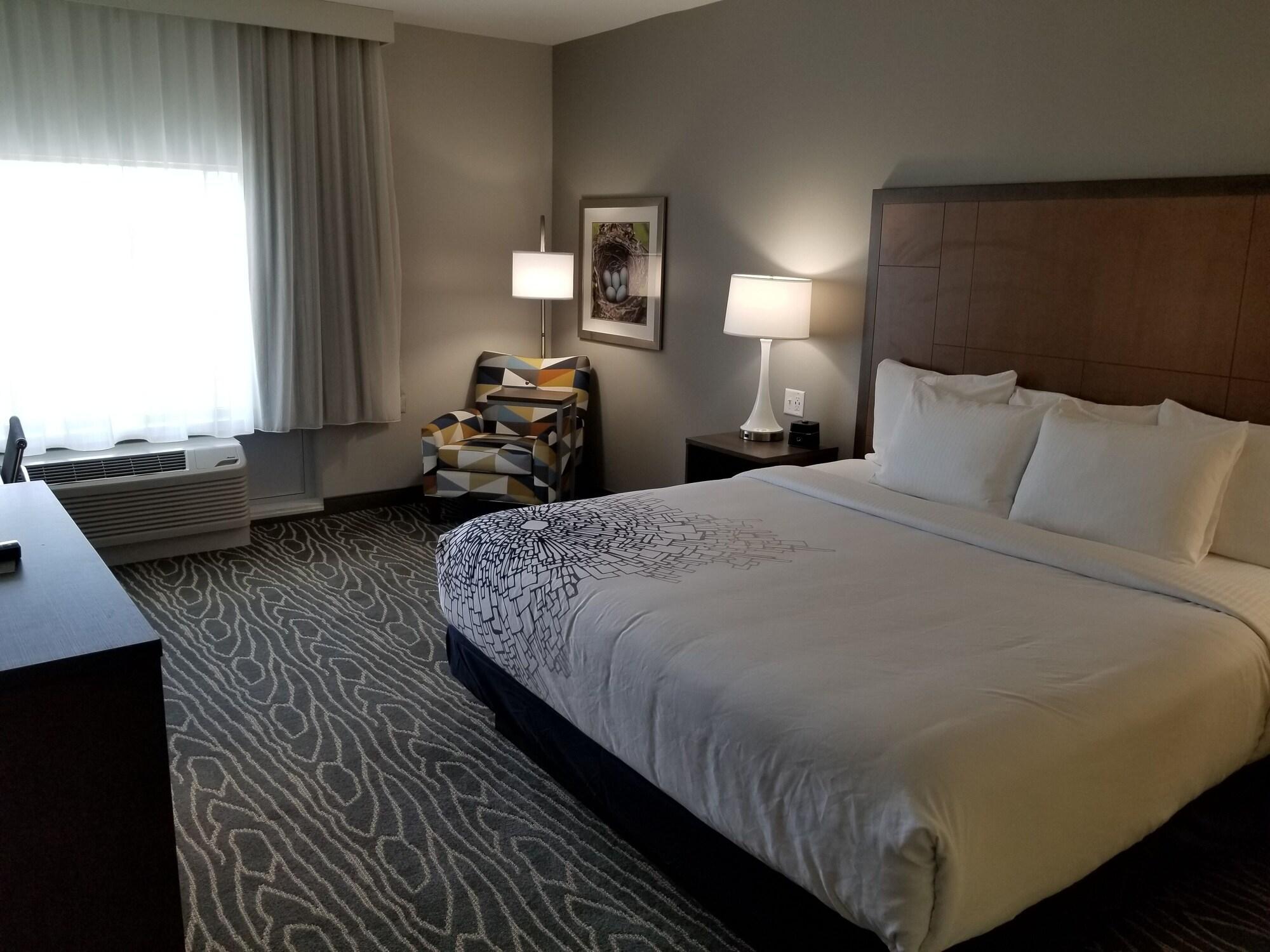 La Quinta Inn & Suites By Wyndham تيفتون المظهر الخارجي الصورة