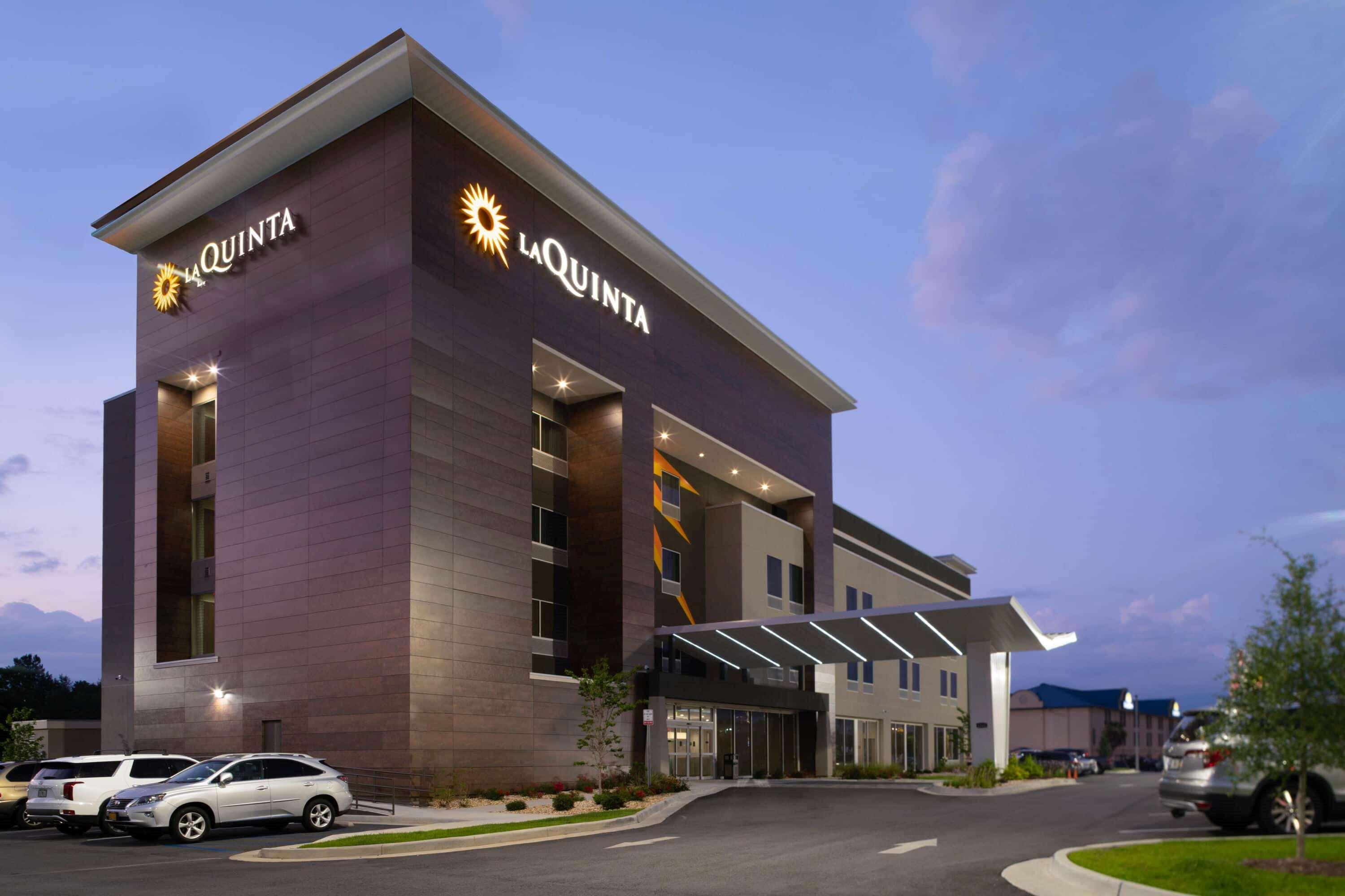 La Quinta Inn & Suites By Wyndham تيفتون المظهر الخارجي الصورة