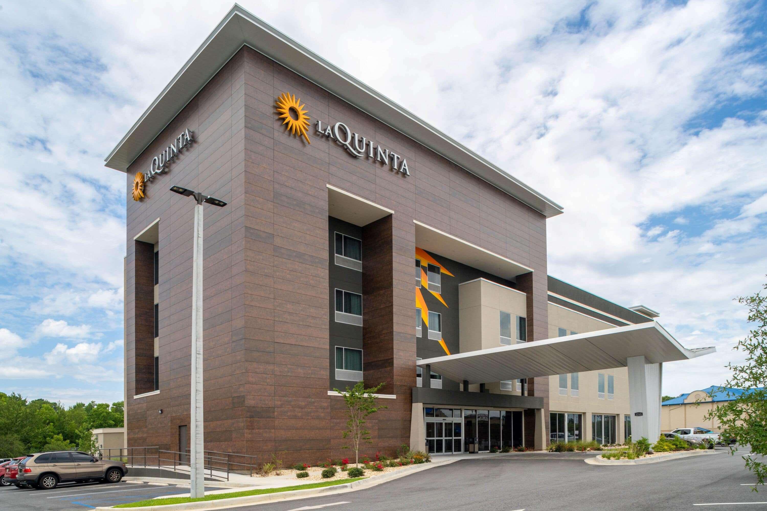 La Quinta Inn & Suites By Wyndham تيفتون المظهر الخارجي الصورة